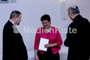 cBischofgratulation_ES_F._Neuhold-264