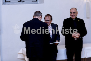 cBischofgratulation_ES_F._Neuhold-278