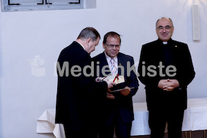 cBischofgratulation_ES_F._Neuhold-279