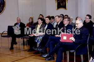 cBischofgratulation_ES_F._Neuhold-327