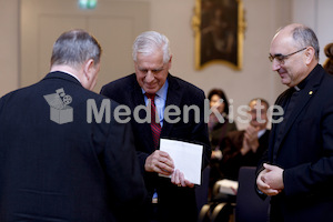 cBischofgratulation_ES_F._Neuhold-331