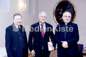 cBischofgratulation_ES_F._Neuhold-338