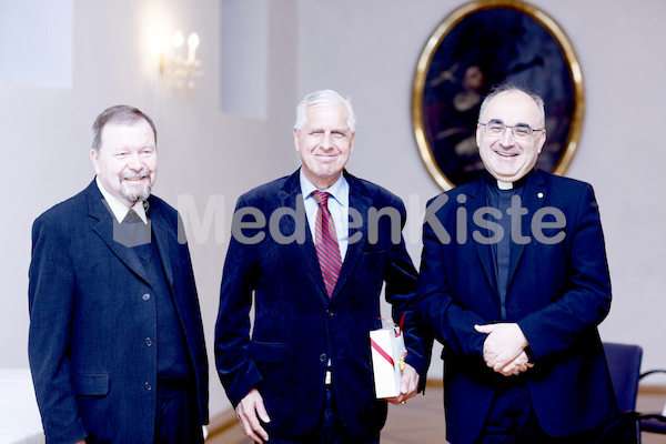 cBischofgratulation_ES_F._Neuhold-339