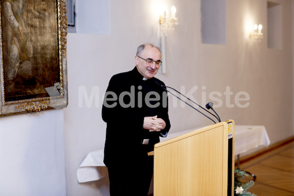 cBischofgratulation_ES_F._Neuhold-340