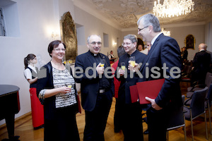 cBischofgratulation_ES_F._Neuhold-366
