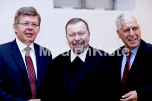 cBischofgratulation_ES_F._Neuhold-387