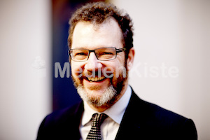 cBischofgratulation_ES_F._Neuhold-393