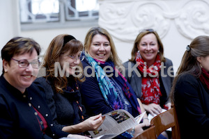 cBischofgratulation_ES_F._Neuhold-411
