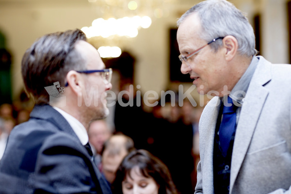 cBischofgratulation_ES_F._Neuhold-434