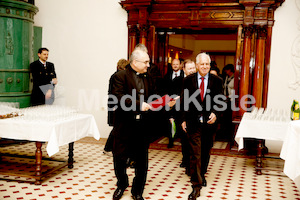 cBischofgratulation_ES_F._Neuhold-454