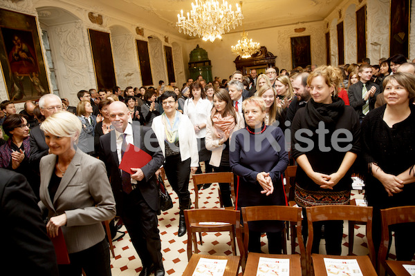 cBischofgratulation_ES_F._Neuhold-461