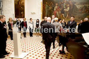 cBischofgratulation_ES_F._Neuhold-462