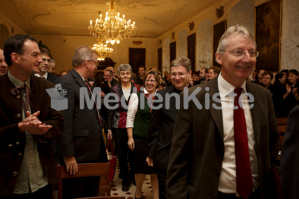 cBischofgratulation_ES_F._Neuhold-465