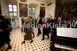 cBischofgratulation_ES_F._Neuhold-474