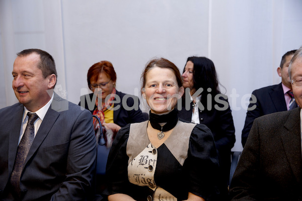 cBischofgratulation_ES_F._Neuhold-50