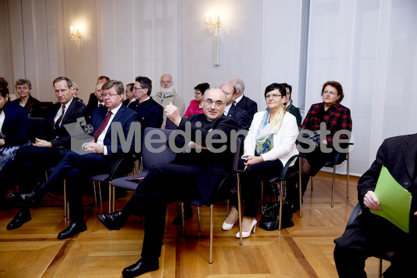 cBischofgratulation_ES_F._Neuhold-58