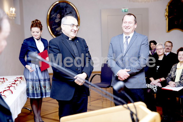 cBischofgratulation_ES_F._Neuhold-78