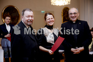 cBischofgratulation_ES_F._Neuhold-85