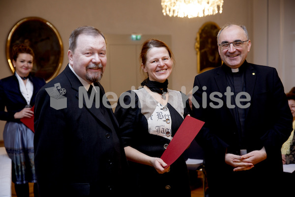 cBischofgratulation_ES_F._Neuhold-85