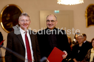 cBischofgratulation_ES_F._Neuhold-86
