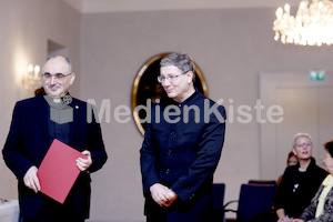 cBischofgratulation_ES_F._Neuhold-98