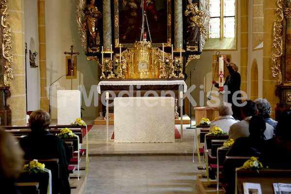 Foto Neuhold Altarweihe in St. Katharein a. d. Laming-9333