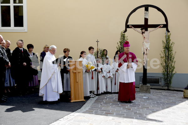 Foto Neuhold Altarweihe in St. Katharein a. d. Laming-9350