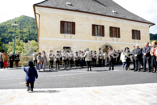 Foto Neuhold Altarweihe in St. Katharein a. d. Laming-9353