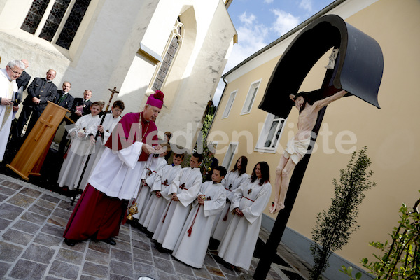 Foto Neuhold Altarweihe in St. Katharein a. d. Laming-9386