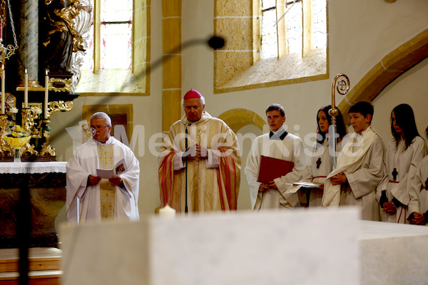 Foto Neuhold Altarweihe in St. Katharein a. d. Laming-9410