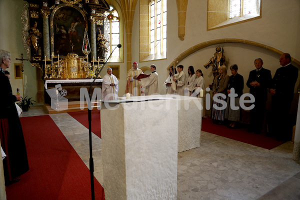 Foto Neuhold Altarweihe in St. Katharein a. d. Laming-9507