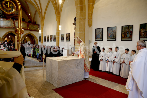 Foto Neuhold Altarweihe in St. Katharein a. d. Laming-9536