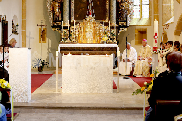 Foto Neuhold Altarweihe in St. Katharein a. d. Laming-9556