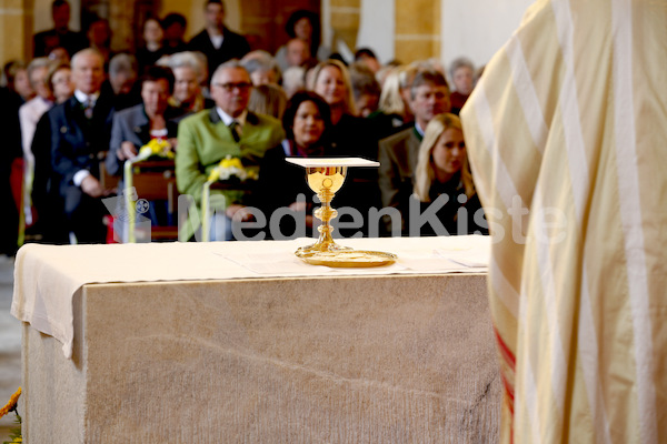 Foto Neuhold Altarweihe in St. Katharein a. d. Laming-9602