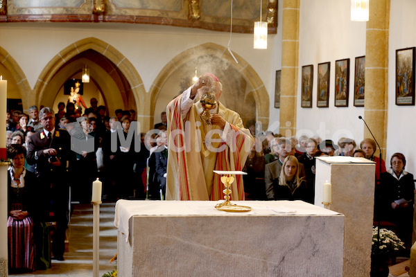 Foto Neuhold Altarweihe in St. Katharein a. d. Laming-9607