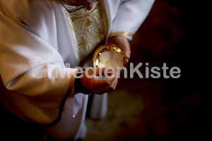 Foto Neuhold Altarweihe in St. Katharein a. d. Laming-9681