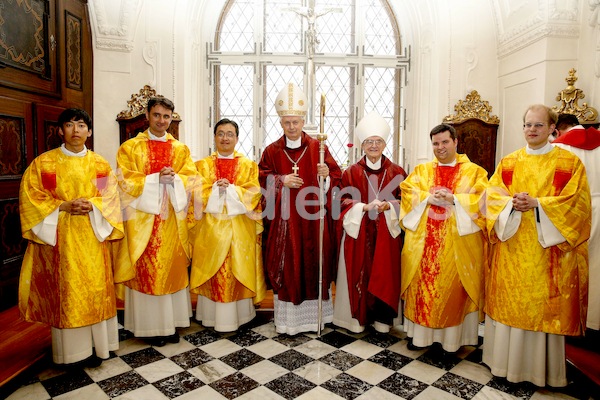 Foto Neuhold Priesterweihe-1277-2