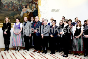 Foto_Neuhold_Bischofgratulation_2014-9772