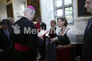 Foto_Neuhold_Bischofgratulation_2014-9791