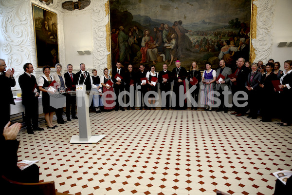 Foto_Neuhold_Bischofgratulation_2014-9832