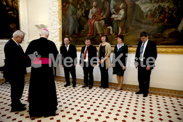 Foto_Neuhold_Bischofgratulation_2014-9849