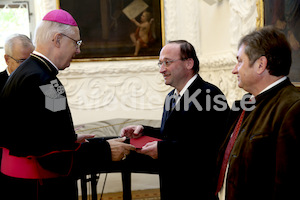 Foto_Neuhold_Bischofgratulation_2014-9852
