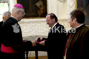 Foto_Neuhold_Bischofgratulation_2014-9853