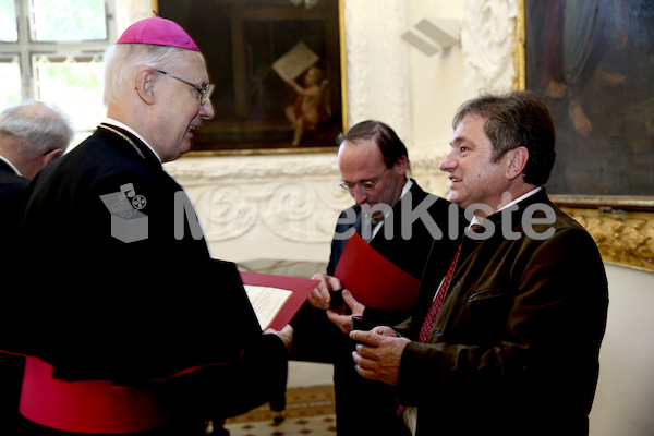Foto_Neuhold_Bischofgratulation_2014-9857