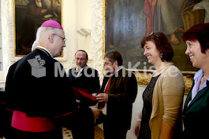Foto_Neuhold_Bischofgratulation_2014-9859
