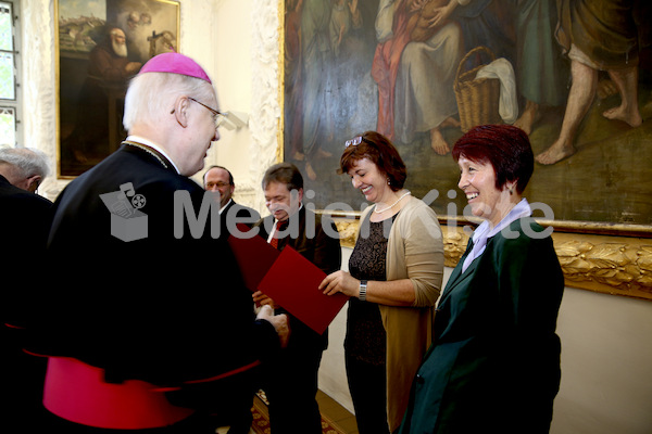 Foto_Neuhold_Bischofgratulation_2014-9863