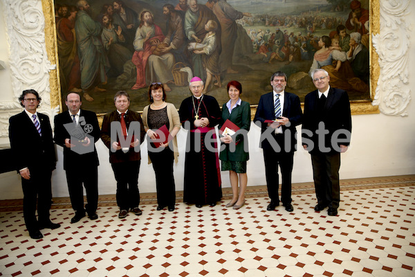 Foto_Neuhold_Bischofgratulation_2014-9874