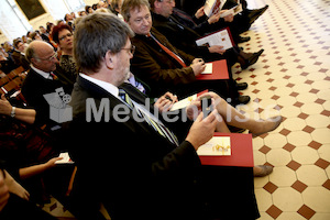 Foto_Neuhold_Bischofgratulation_2014-9875