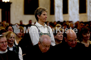 Foto_Neuhold_Bischofgratulation_2014-9882