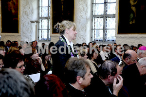 Foto_Neuhold_Bischofgratulation_2014-9891